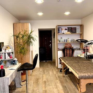 Астрономічна вул., 15