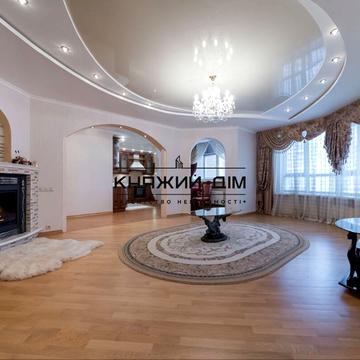 Олександра Мишуги вул., 2