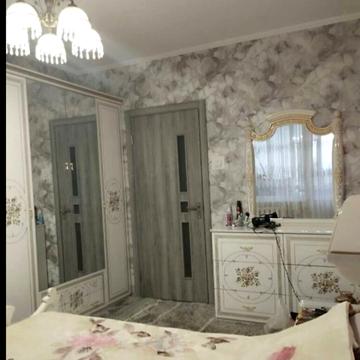 Довженка вул., 3