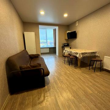 Співдружності вул., 7