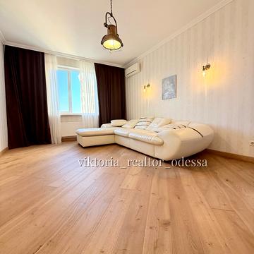 Незалежності вул., 11/1