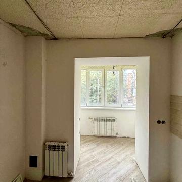 Івана Мазепи просп. (Петровського), 2-Б