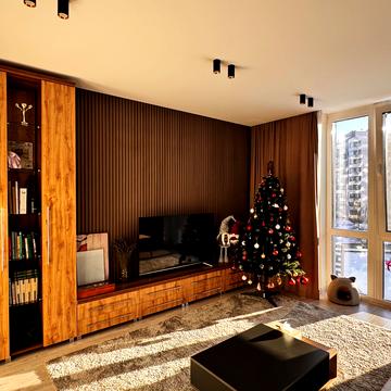 Вячеслава Чорновола просп. (), 77