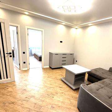 Героїв Крут вул., 8