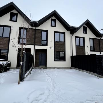 Яснополянська вул.