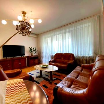 Тарасівська вул., 21