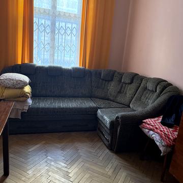 Шептицьких вул., 21