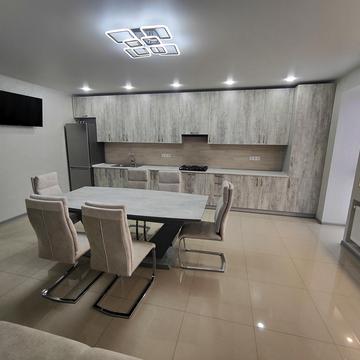 Одеська вул., 3/2