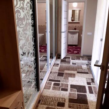 Інститутська вул., 6/4