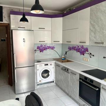 Володимира Івасюка вул., 7