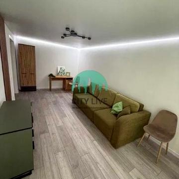 Івана Пулюя вул., 3