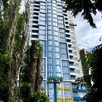 Лесі Українки просп. (Гагаріна), 19-Б