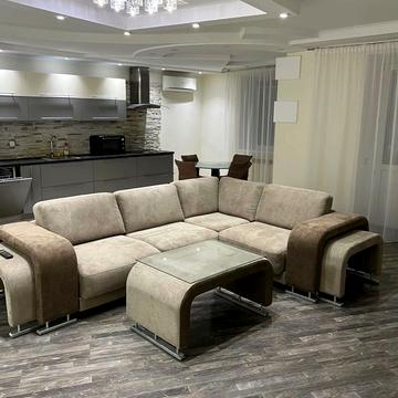 Вишняківська вул., 13