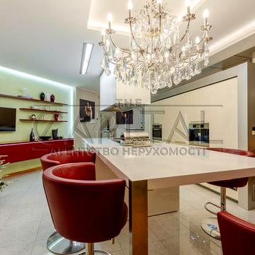 Володимирська вул., 49-А