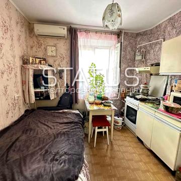 Євгена Коновальця бульв. (Маршала Конєва), 7