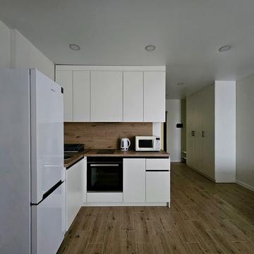 Олега Мудрака вул. (Генерала Наумова), 1-Б