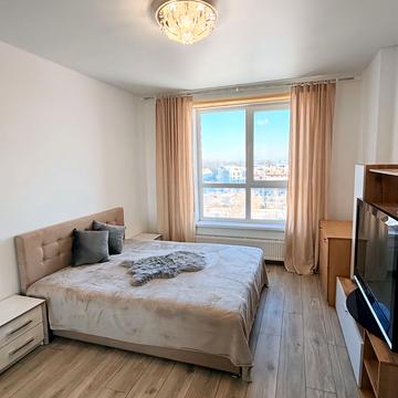 Єдності вул., 5