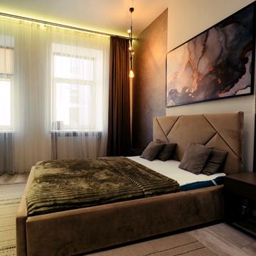 Івана Франка вул., 16