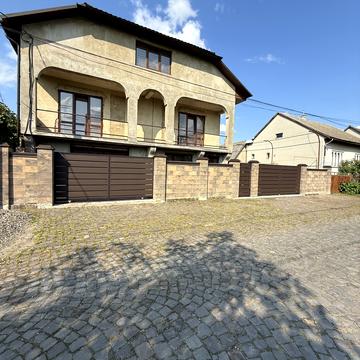 Б.Хмельницького, 78