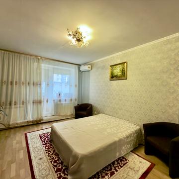 Зоопаркова вул., 12