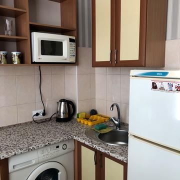 Валентинівська вул. (Блюхера), 35/81