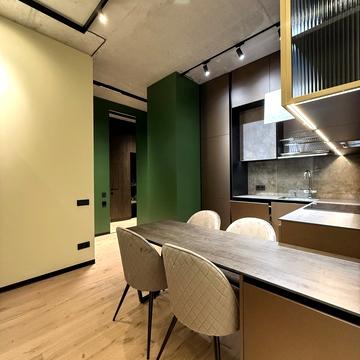 Ґарета Джонса вул. (Сімї Хохлових), 12