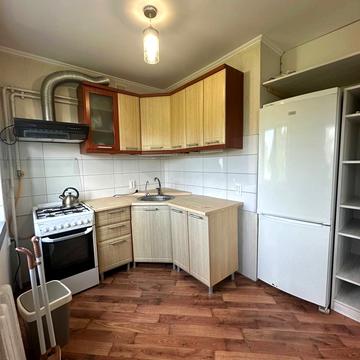 Дністерська вул., 17