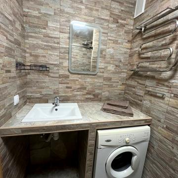 Івана Виговського вул. (Терешкової), 25а