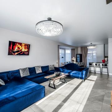 Полтавська вул.