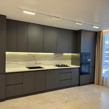 Юліана Пелеша вул., 3