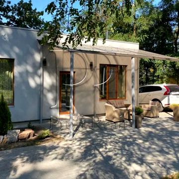 Сонячна вул.