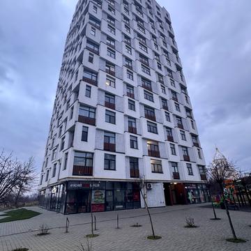 Професора Івана Ковалика вул., 1