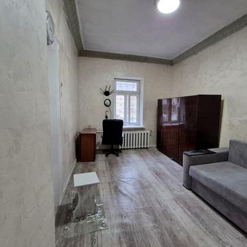 Мала Арнаутська вул., 90