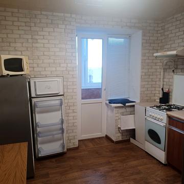 Озерна вул. (Червоних Майовщиків), 31