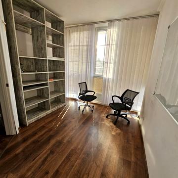 Івана Сулими вул., 24