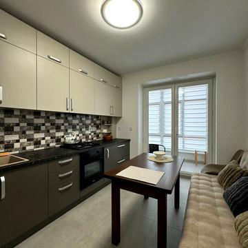 Макогона вул., 25