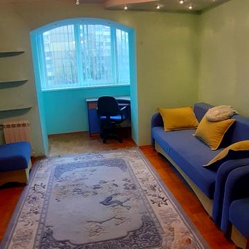 Святошинська пл., 1