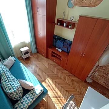 Замкова вул., 8