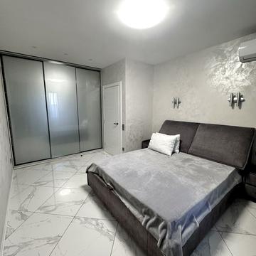 Краківська вул., 27