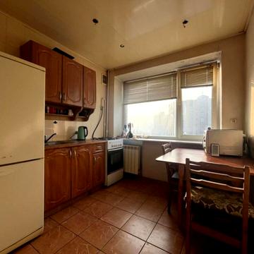 Олександра Кониського вул., 34