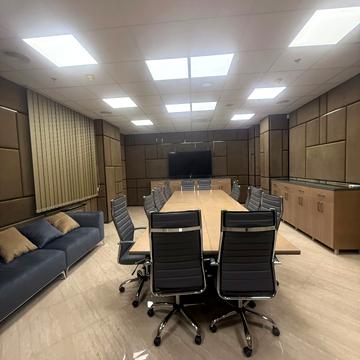 Михайла Грушевського вул., 9