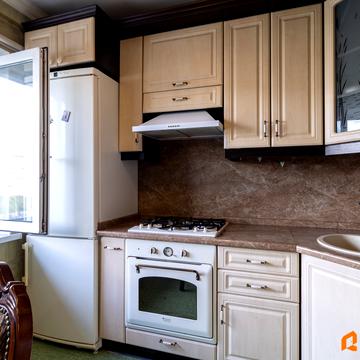 Оболонський просп., 5