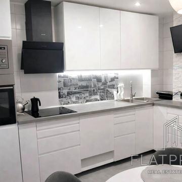 Феодосійський пров., 14-А