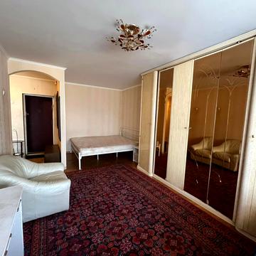 Русанівський бульв., 1