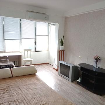 Ентузіастів вул., 43