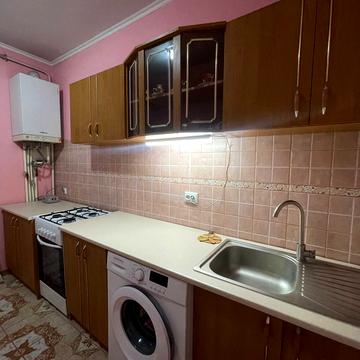 Довга вул., 39