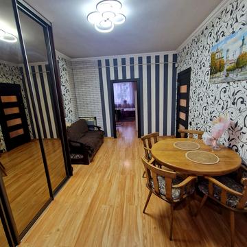 Миколи Зерова вул., 13