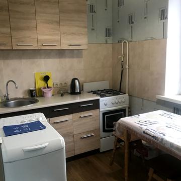 Василя Доманицького вул. (Генерала Потапова), 1-Б