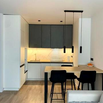 Дніпровська набережна вул., 20-А