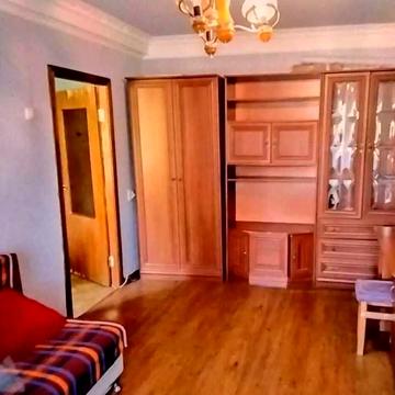 Івана Виговського вул. (Маршала Гречка), 8-Б